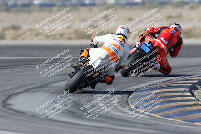 media/Dec-01-2025-Moto Forza (Mon) [[2daa91e15f]]/1-Advanced Group/Session 2 Turn 11 Backside/